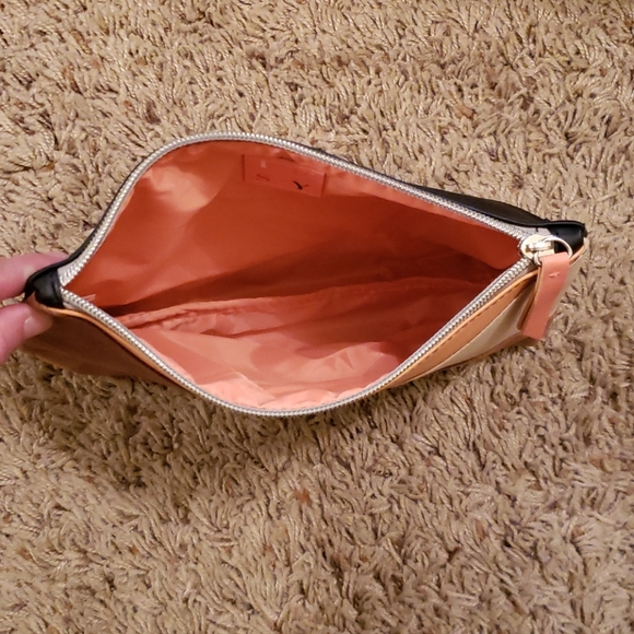 NWOT Ipsy November Glam Ultimate Makeup Bag - Picture 3 of 8